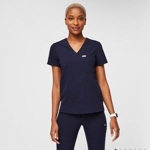 Figs Catarina One Pocket Scrub Top in Navy